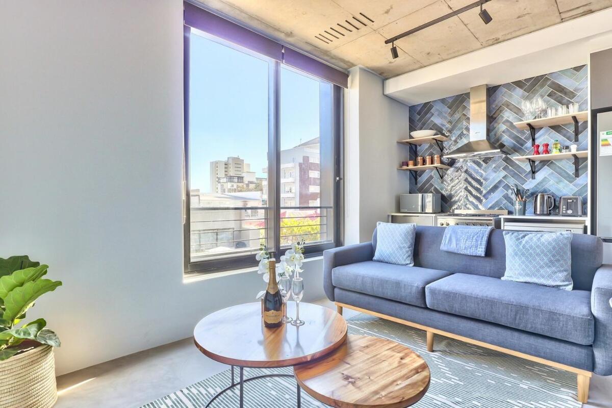 Lovely Couples Retreat Apartment! Cape Town